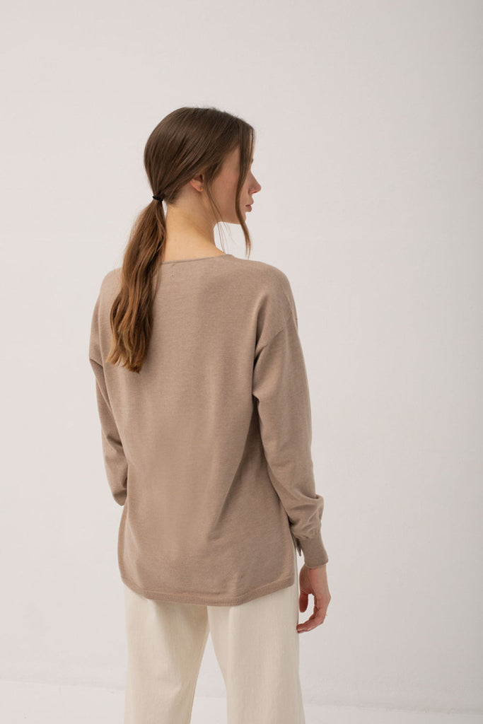 Mus & Bombon Basic V-Neck Sweater | Beige